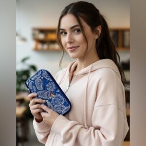 VERA BRADLEY Blue White Zip Embroidered Kansas Univ Jayhawks Wallet Wristlet